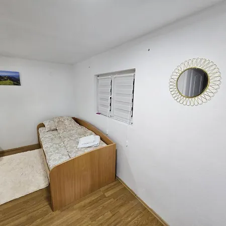 Kuca Vasiljevica 064/16 88 141 Apartment Kraljevo Exterior photo