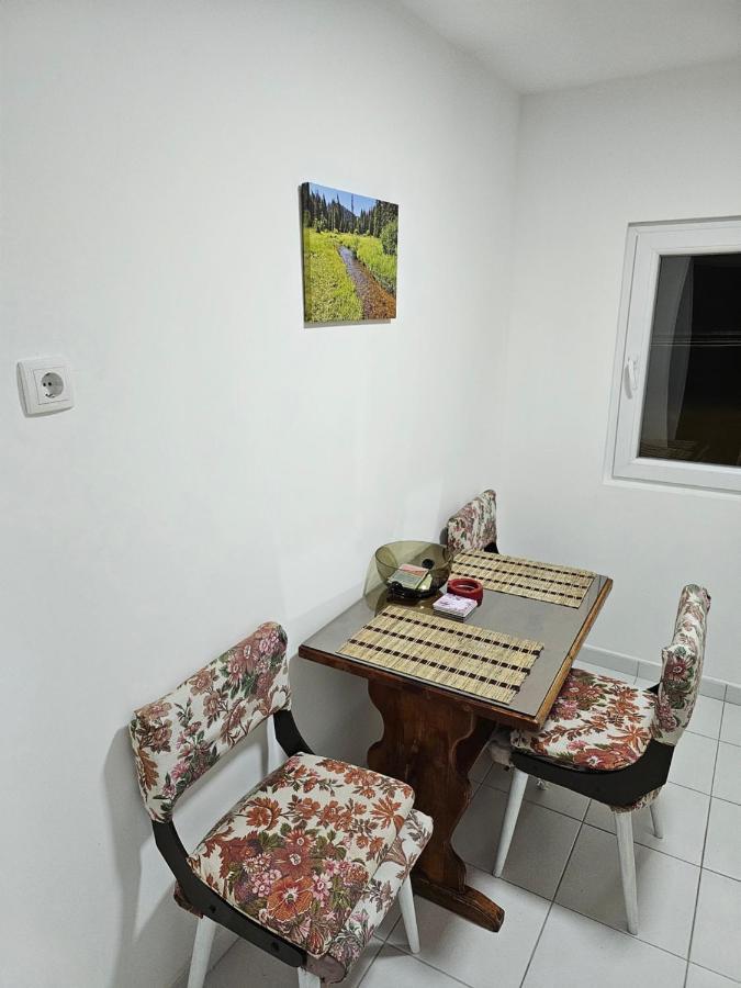 Apartment Kuca Vasiljevica 064/16 88 141 Kraljevo